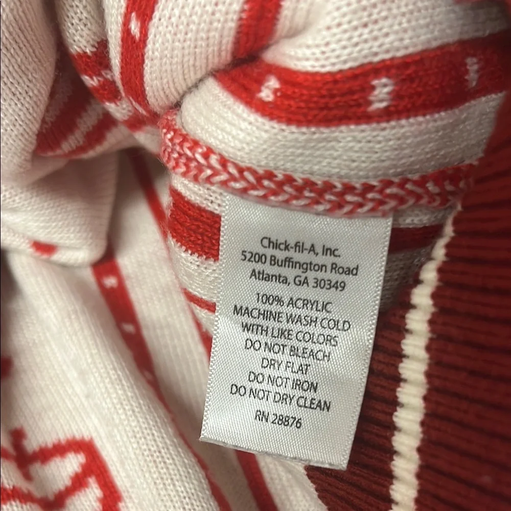 Chick Fil A Red Graphic Men's Crewneck Collector Sweater - Picture 5 of 7